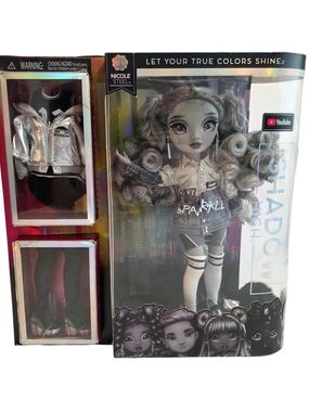 NIB Rainbow High Shadow High Nicole Steel Fashion Doll Alternative Sporty Toys